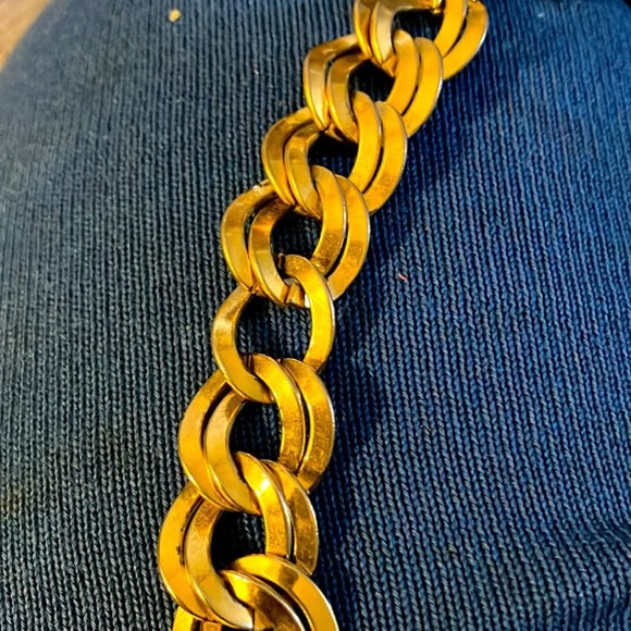 Vintage Monet Gold Tone Necklace - Picture 5 of 6